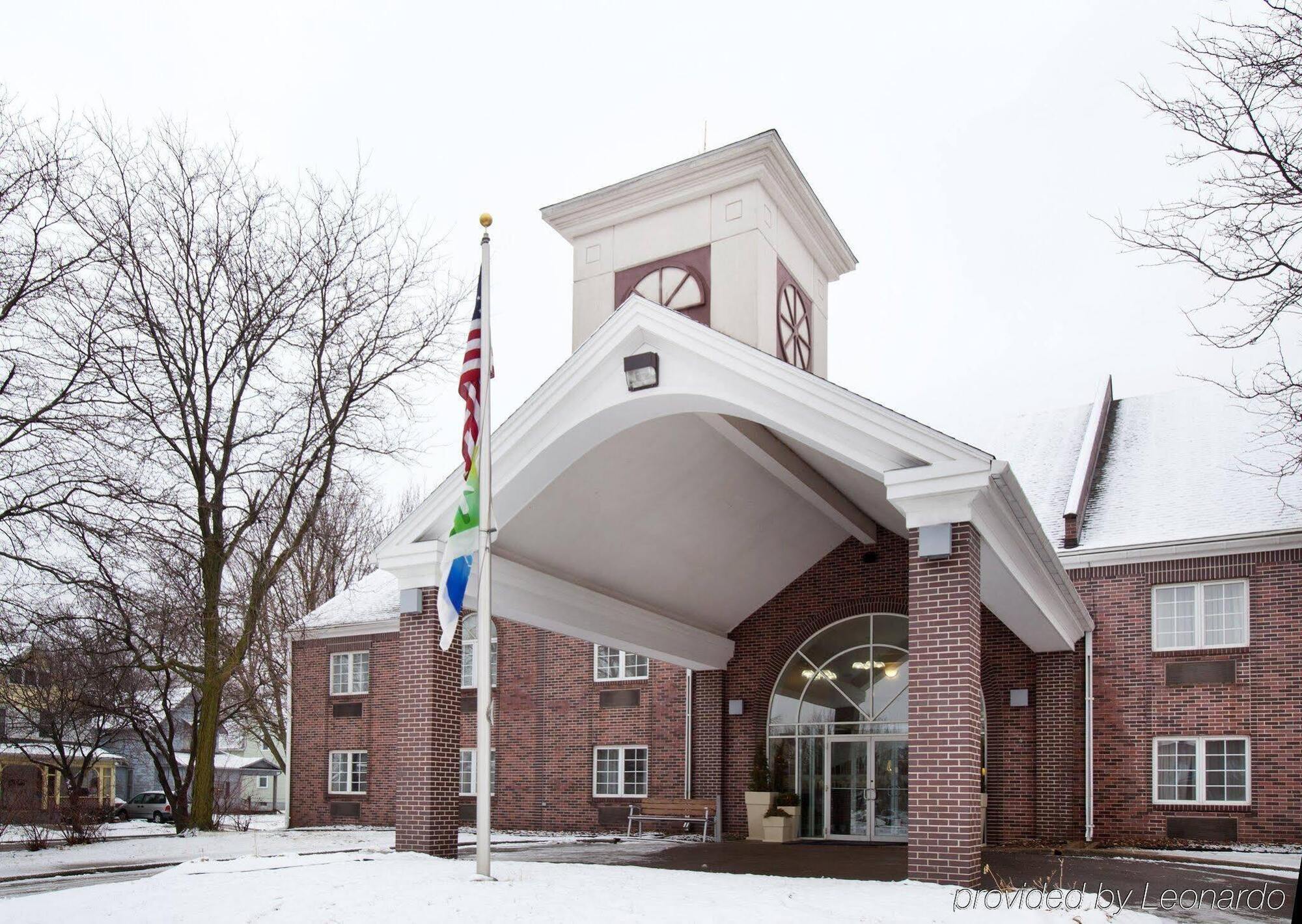 Holiday Inn Express Des Moines-At Drake University, An Ihg Hotel Zewnętrze zdjęcie